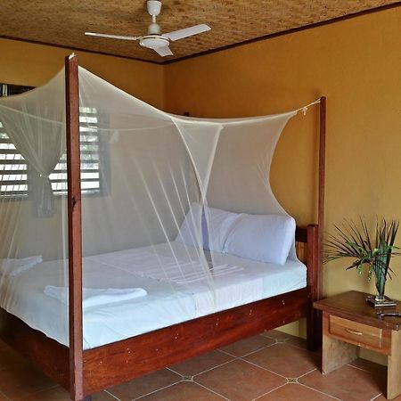Отель Casa Rosa Taytay Palawan Экстерьер фото