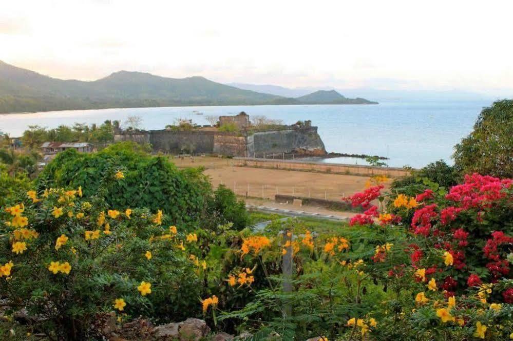 Отель Casa Rosa Taytay Palawan Экстерьер фото